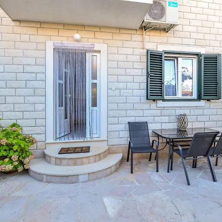 Apartman Ana-1 By Interhome
