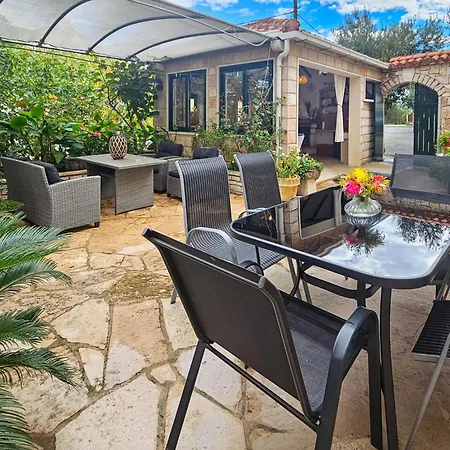 Ana-1 By Interhome Apartman Supetar